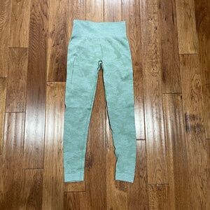 Gymshark Women's Leggings Green, Size S